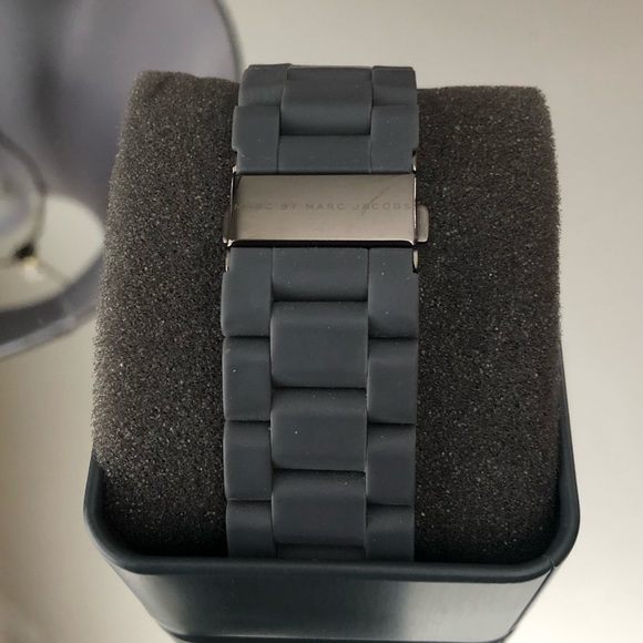 Marc by Marc Jacobs Men’s Watch Wristwatch MBM2569 - Picture 6 of 8